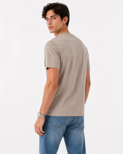 Relaxed pocket Hollister badge T-Shirt