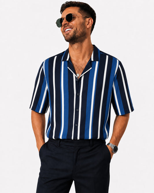 Hollister short sleeve button up shirt