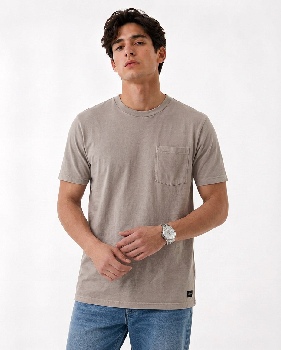 Relaxed pocket Hollister badge T-Shirt